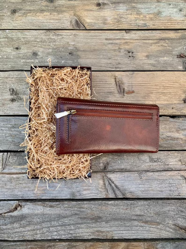 Portafoglio bifold in pelle fatto a mano: Portafoglio da donna personalizzato