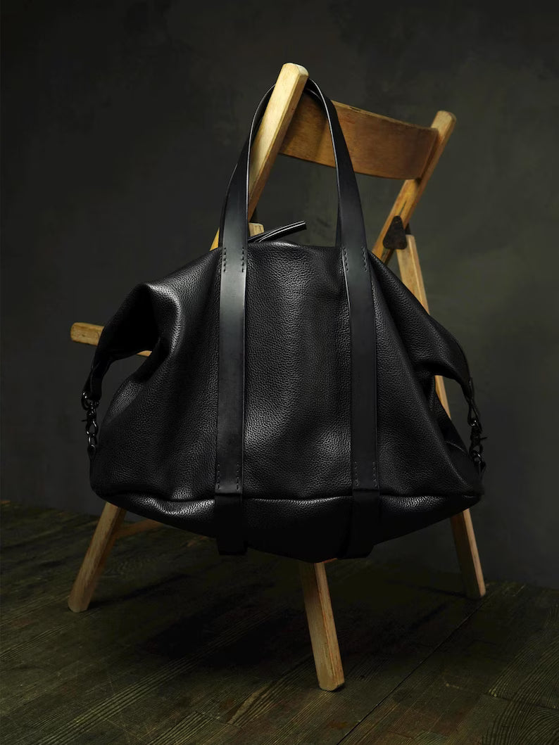 Borsa da viaggio da weekend in pelle pieno fiore: borsone da viaggio in pelle nera