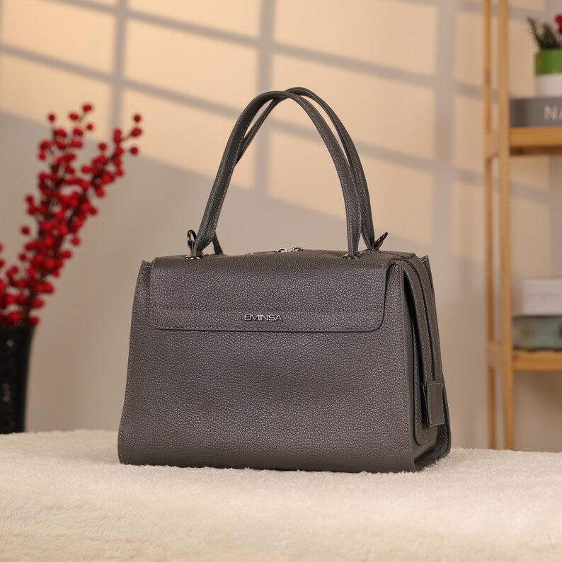 Borsa a mano in vera pelle di colore grigio - Borsa versatile / multiscomparto con tracolla